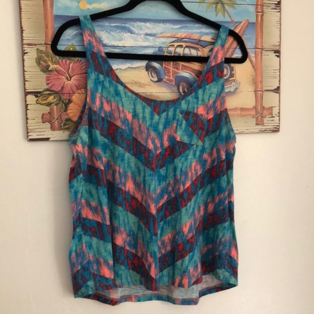 Empyre tank perfect condition size large